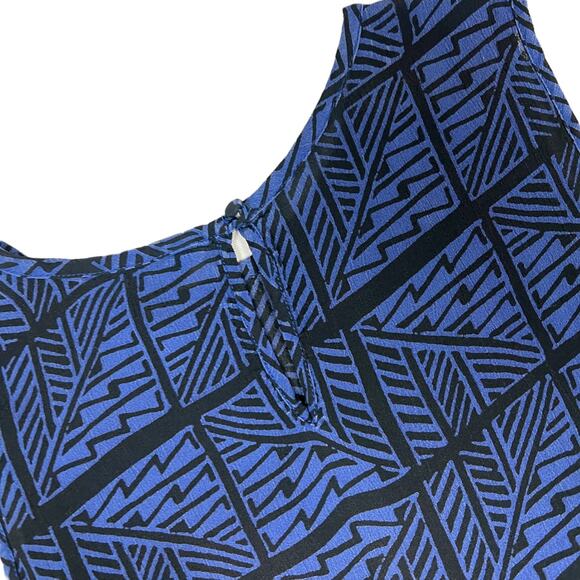 Lucky Brand Blouse Sleeveless Blue Black Printed Split Back Top Women's Small - Picture 7 of 8